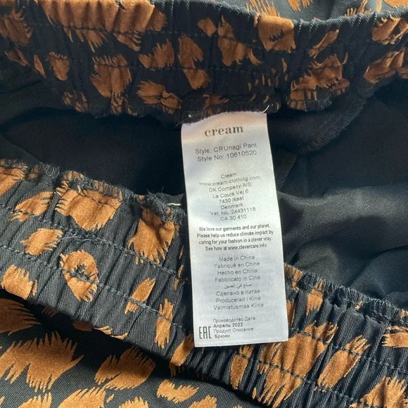 Leopard Print Pants - Picture 3 of 5